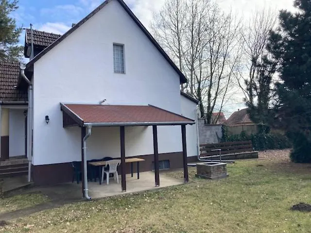 Harcsa Vendeghaz Holiday home *